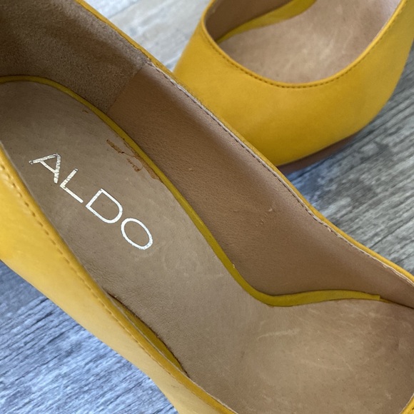 ✨4🛒 $20 ✨ Aldo Yellow Peep Toe Leather Platform Pumps Heels Sz. 36 EC 5" - Picture 13 of 14